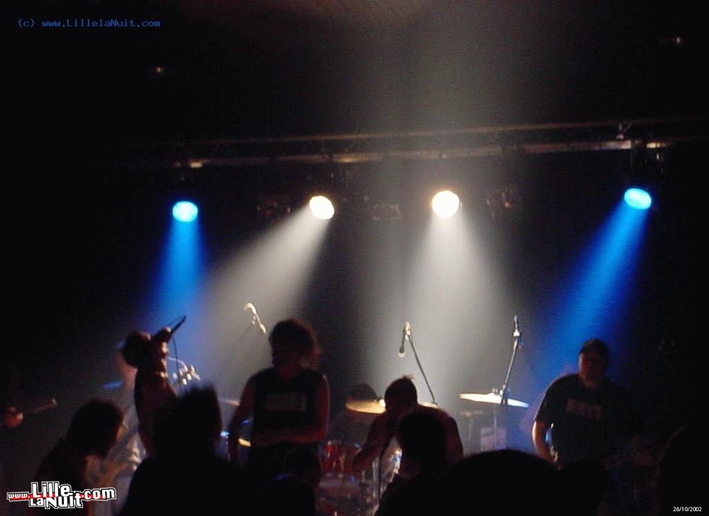 [26/10/2002] Concert Shilk / Revenge of The Dancing Cats / Cross 9 / X-Vision – MJC St André en live - photo n°13