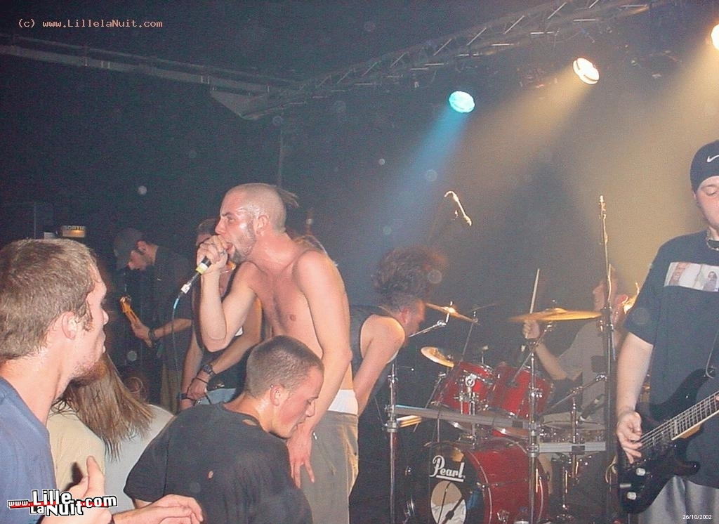 [26/10/2002] Concert Shilk / Revenge of The Dancing Cats / Cross 9 / X-Vision – MJC St André en live - photo n°4