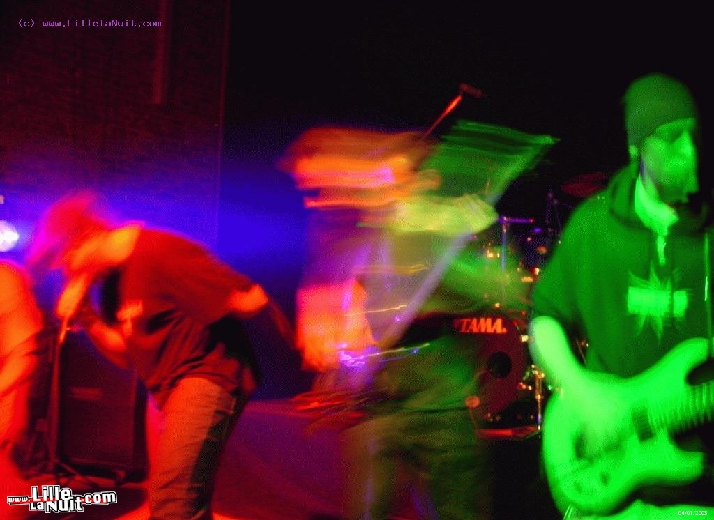 [04/01/2003] Concert The Aphasya & Clampdown & Wahead à la Ferme Dupire (V.d’Ascq) en live - photo n°22