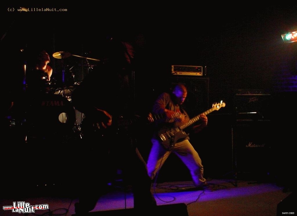 [04/01/2003] Concert The Aphasya & Clampdown & Wahead à la Ferme Dupire (V.d’Ascq) en live - photo n°2