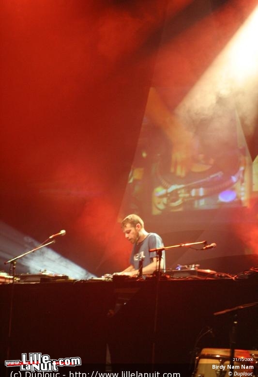 Birdy Nam Nam & Reverse Engineeriing à l’Aéronef en live - photo n°12