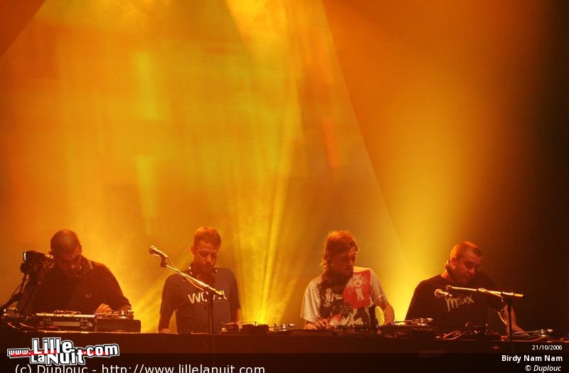 Birdy Nam Nam & Reverse Engineeriing à l’Aéronef en live - photo n°9