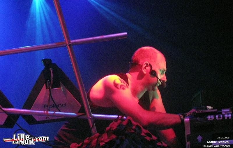 Gothic Festival – Jour 1 – AND ONE, Vomito Negro, Diary Of Dreams, Rotersand, KMFDM & more en live - photo n°58