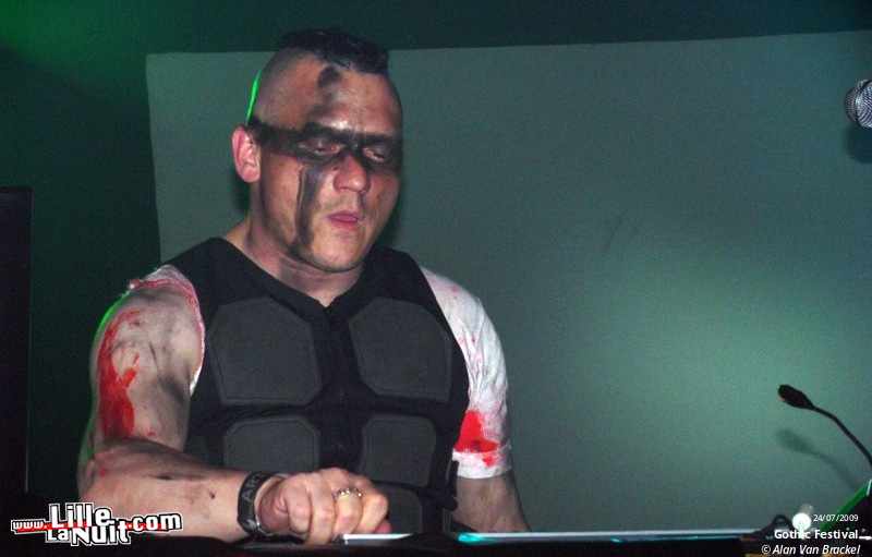 Gothic Festival – Jour 1 – AND ONE, Vomito Negro, Diary Of Dreams, Rotersand, KMFDM & more en live - photo n°15