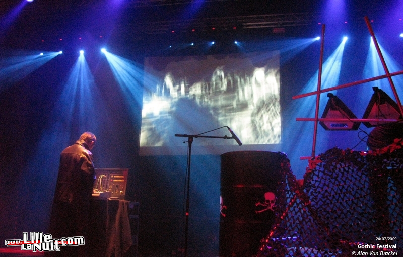 Gothic Festival – Jour 1 – AND ONE, Vomito Negro, Diary Of Dreams, Rotersand, KMFDM & more en live - photo n°59