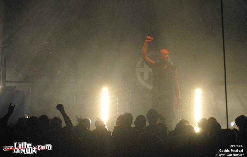 Gothic Festival – Jour 1 – AND ONE, Vomito Negro, Diary Of Dreams, Rotersand, KMFDM & more en live - photo n°50