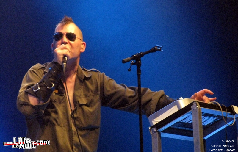 Gothic Festival – Jour 1 – AND ONE, Vomito Negro, Diary Of Dreams, Rotersand, KMFDM & more en live - photo n°41