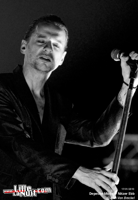 Depeche Mode + Nitzer Ebb au Stade Couvert Régional de Liévin en live - photo n°47