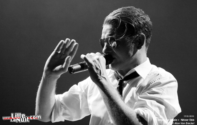 Depeche Mode + Nitzer Ebb au Stade Couvert Régional de Liévin en live - photo n°13