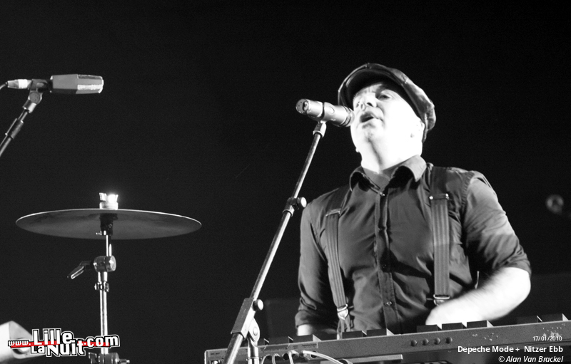 Depeche Mode + Nitzer Ebb au Stade Couvert Régional de Liévin en live - photo n°19