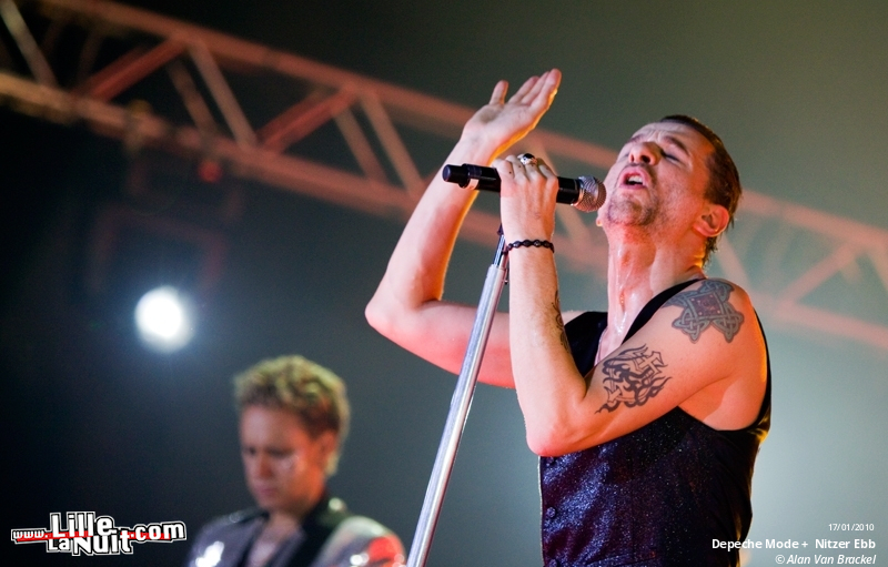 Depeche Mode + Nitzer Ebb au Stade Couvert Régional de Liévin en live - photo n°42