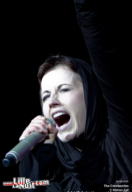The Cranberries + Outside Royalty au Zénith de Lille en live - photo n°2