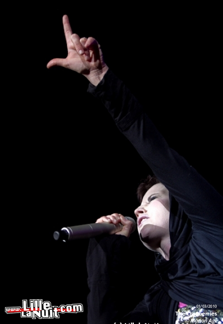 The Cranberries + Outside Royalty au Zénith de Lille en live - photo n°5