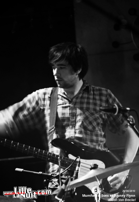 Mumford & Sons et Johnny Flynn au Grand Mix en live - photo n°8