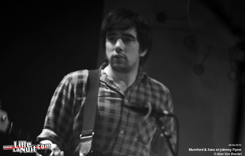 Mumford & Sons et Johnny Flynn au Grand Mix en live - photo n°4