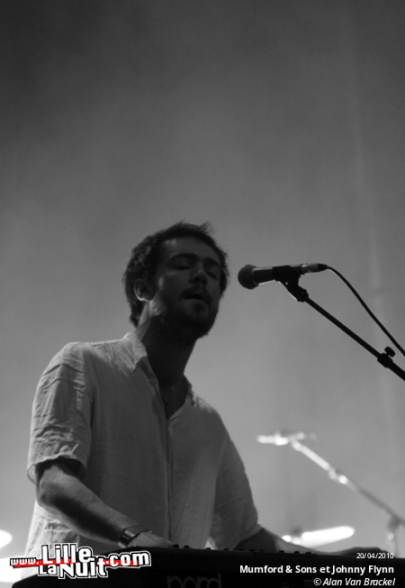 Mumford & Sons et Johnny Flynn au Grand Mix en live - photo n°22