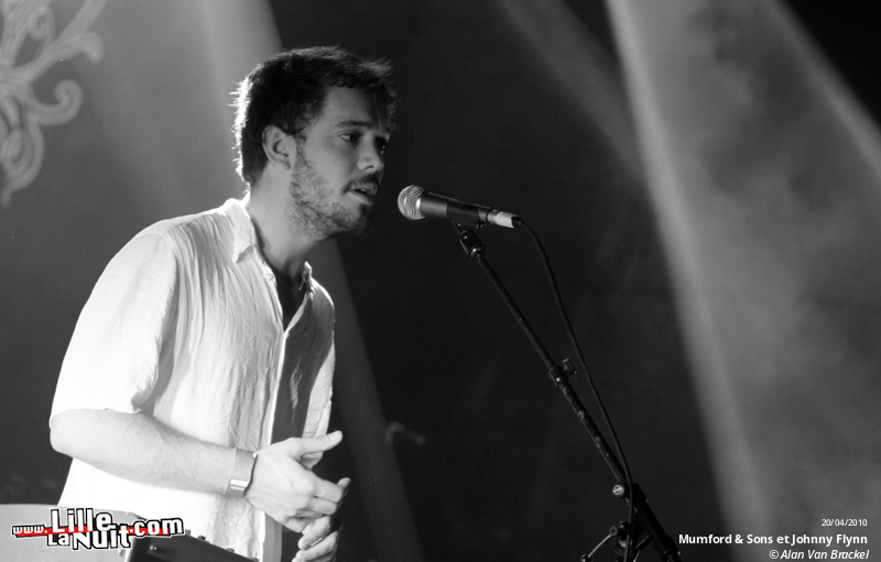 Mumford & Sons et Johnny Flynn au Grand Mix en live - photo n°27