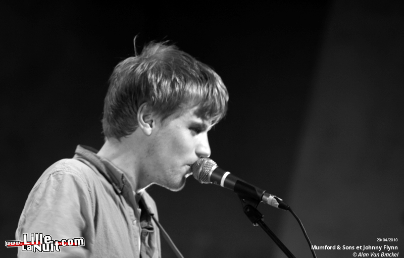 Mumford & Sons et Johnny Flynn au Grand Mix en live - photo n°3