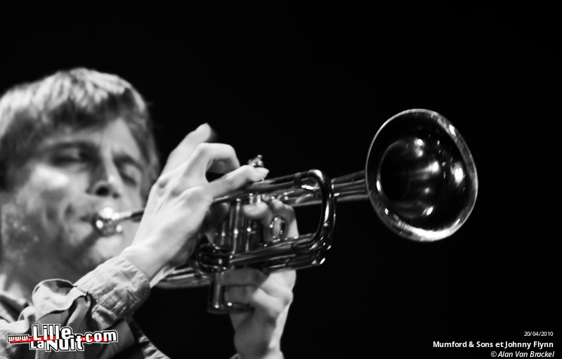 Mumford & Sons et Johnny Flynn au Grand Mix en live - photo n°10