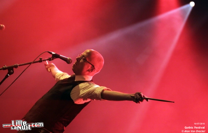 Gothic Festival – Jour 1 – Covenant, Sex Gang Children, Umbra Et Imago, Ordo Rosario Equilibrio, Funker Vogt, etc. en live - photo n°21