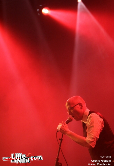 Gothic Festival – Jour 1 – Covenant, Sex Gang Children, Umbra Et Imago, Ordo Rosario Equilibrio, Funker Vogt, etc. en live - photo n°22