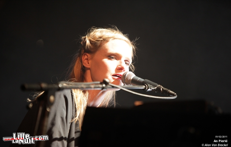 Agnes Obel + An Pierlé & White Velvet au Grand Mix en live - photo n°7