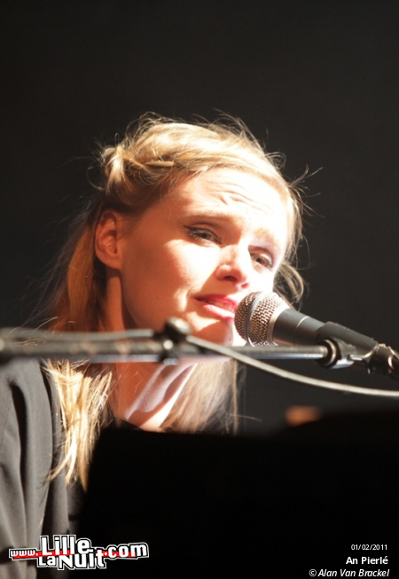 Agnes Obel + An Pierlé & White Velvet au Grand Mix en live - photo n°8