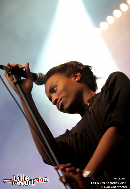 Les Nuits Secrètes – Jour 1 – Carl Barât, Bernard Lavilliers, Rocky, etc. en live - photo n°1