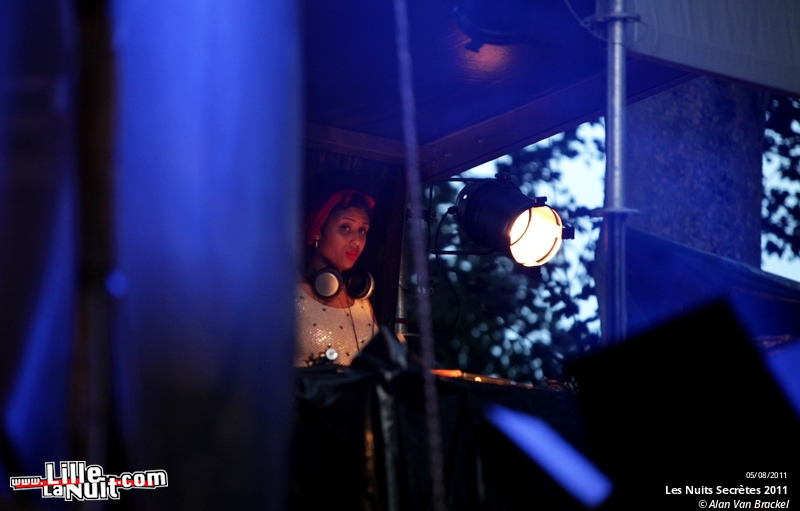 Les Nuits Secrètes – Jour 1 – Carl Barât, Bernard Lavilliers, Rocky, etc. en live - photo n°55