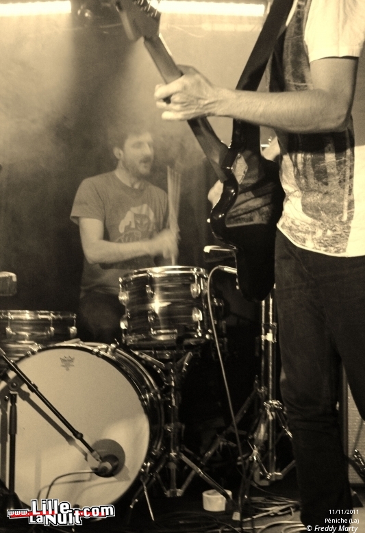 :Take: + Overlow + Cercueil + Ed Wood Jr à la Péniche en live - photo n°24