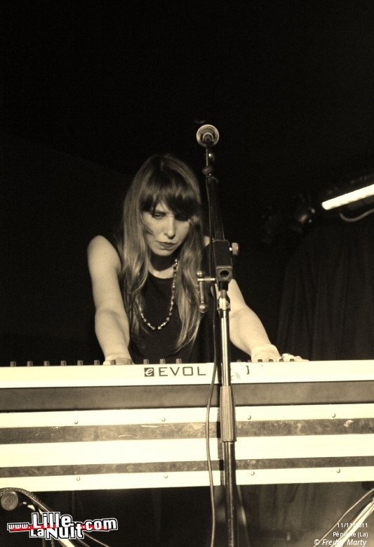 :Take: + Overlow + Cercueil + Ed Wood Jr à la Péniche en live - photo n°26