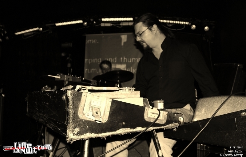 :Take: + Overlow + Cercueil + Ed Wood Jr à la Péniche en live - photo n°2