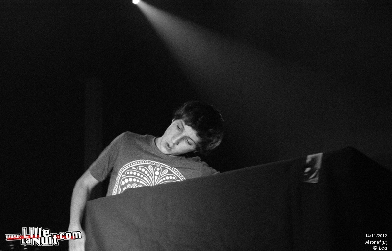 Wax Tailor & The Dusty Rainbow Experience + Superpoze à l’Aéronef en live - photo n°1