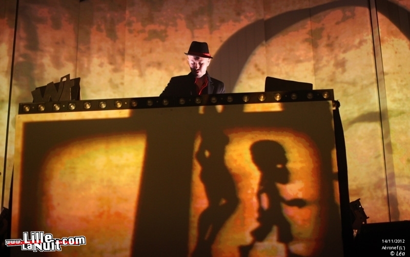 Wax Tailor & The Dusty Rainbow Experience + Superpoze à l’Aéronef en live - photo n°9