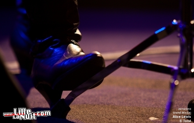 Tunng + Alice Lewis au Grand Mix en live - photo n°57