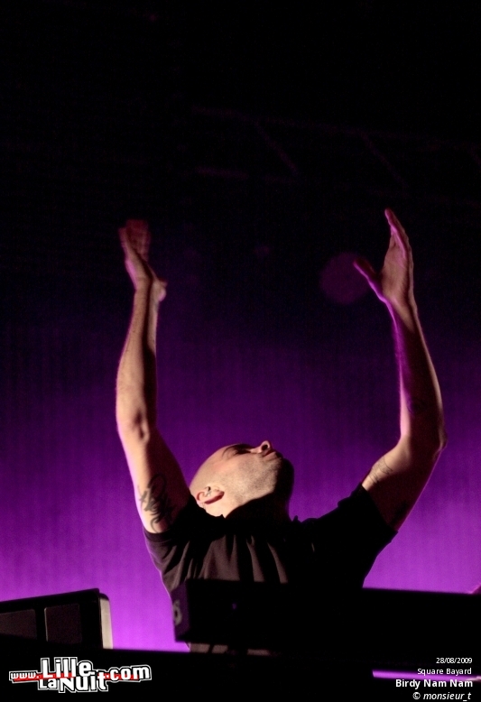 Cabaret vert – Jour 1 – Birdy Nam Nam, Ghinzu, la Grande Sophie en live - photo n°4