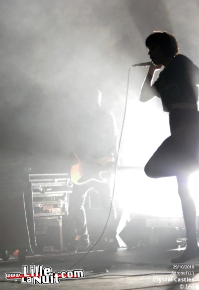 Crystal Castles + Beat Torrent + Slagsmâlsklubben en live - photo n°27