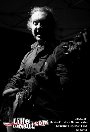 Fête de la musique 2011 au Musée d’histoire naturelle de Lille – Delbi, Aristide & Jean Zegares, Arsene Lupunk Trio en live - photo n°19
