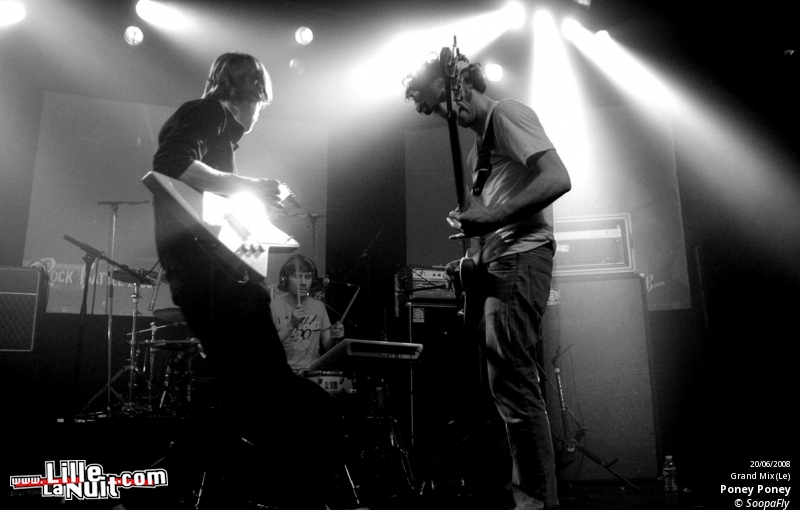 CSS, Curry and Coco et Poney Poney au Bataclan en live - photo n°4