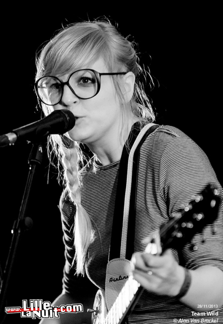 Scout Niblett + Team Wild à la Cave aux poètes – Ground Zero Festival en live - photo n°15