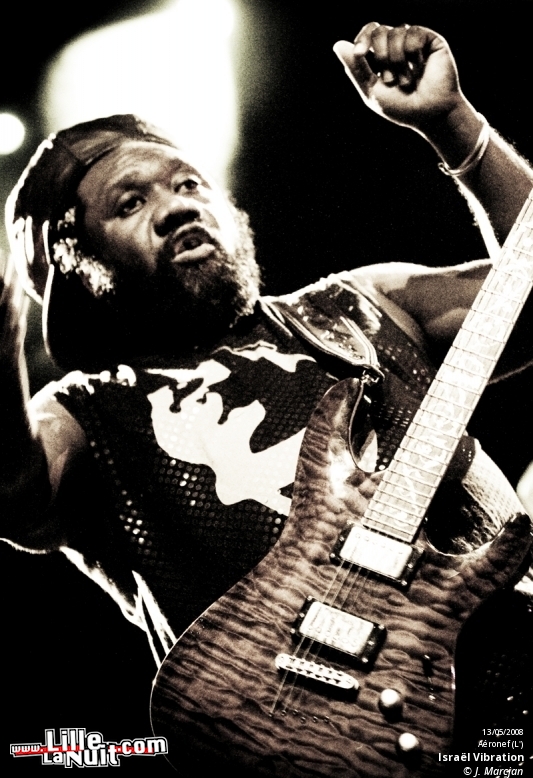 Israël Vibration & Macka B. à l&rsquo;Aéronef en live - photo n°13