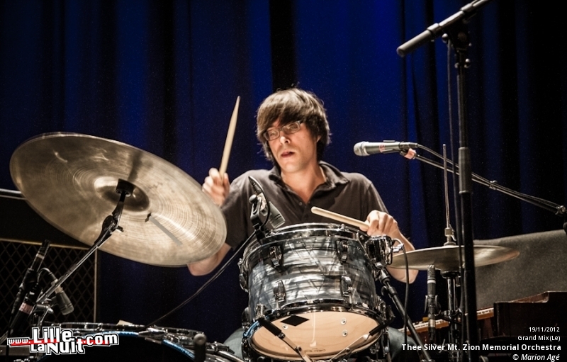 Thee Silver Mt. Zion Memorial Orchestra + Matana Roberts au Grand Mix de Tourcoing en live - photo n°15