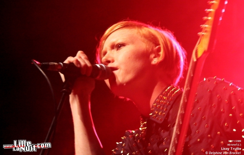 Le Festival des Inrocks – Passion Pit, Florence & The Machine, Lissy Trullie, Two Door Cinema Club en live - photo n°37