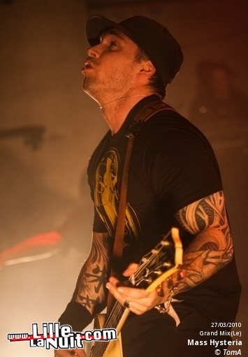 AqME + Mass Hysteria au Grand Mix en live - photo n°3