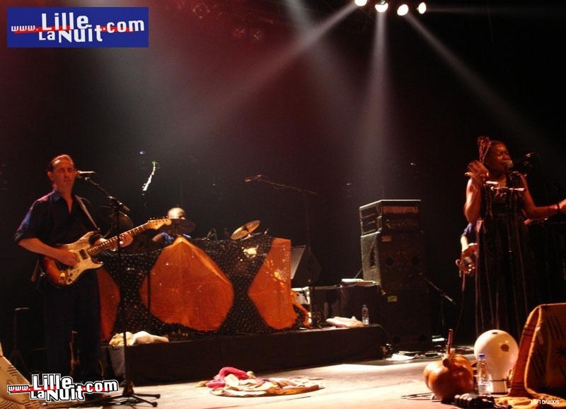 Sally Nyolo à l&rsquo;Aéronef en live - photo n°1