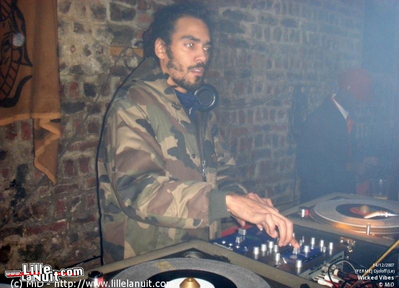 Joseph Cotton & Wicked Vibes au Djoloff en live - photo n°12