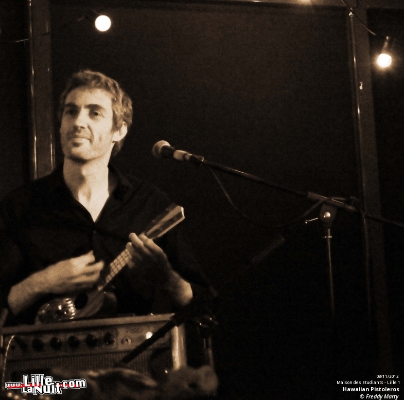 Hawaiian Pistoleros + Precious Oldies à la Maison des Etudiants de Lille 1 en live - photo n°7