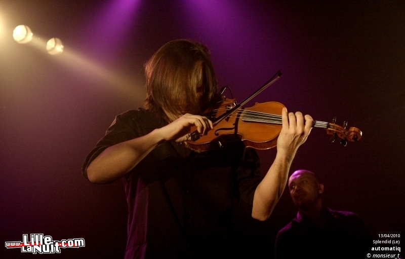 Dour Festival 2012 – Jour 2 (part 1) : Speech Debelle, 1995, Vegas, etc. en live - photo n°98