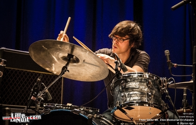 Thee Silver Mt. Zion Memorial Orchestra + Matana Roberts au Grand Mix de Tourcoing en live - photo n°3