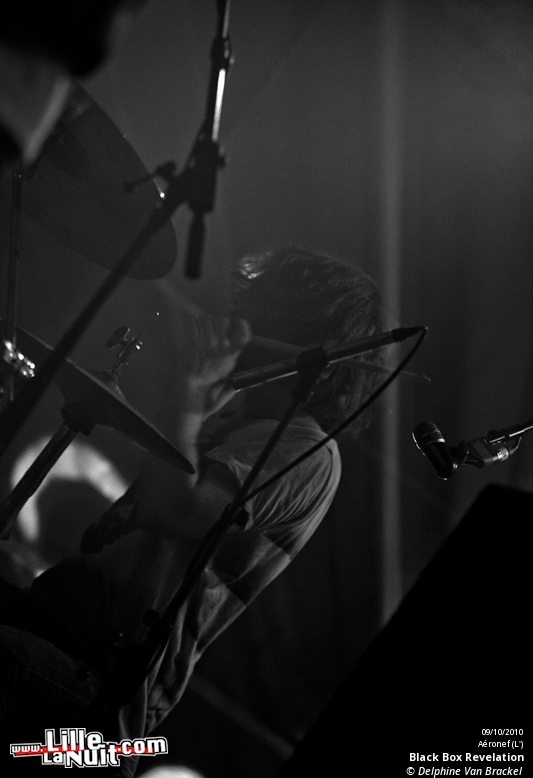 Dour Festival 2012 – Jour 2 (part 1) : Speech Debelle, 1995, Vegas, etc. en live - photo n°16